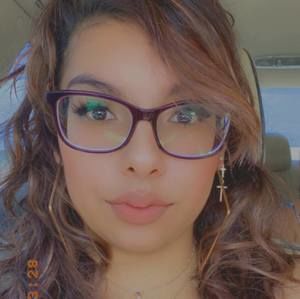 Meet your Posher, Yaritza